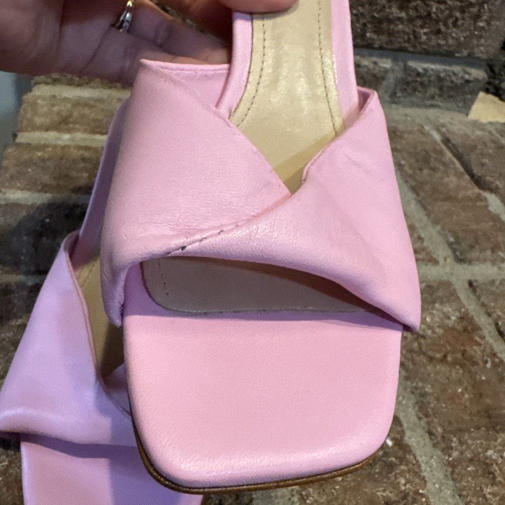 Schutz Womens Cecily Light Pink Leather Slip On Kitten Heels Sandals Size 5.5B - Picture 13 of 16